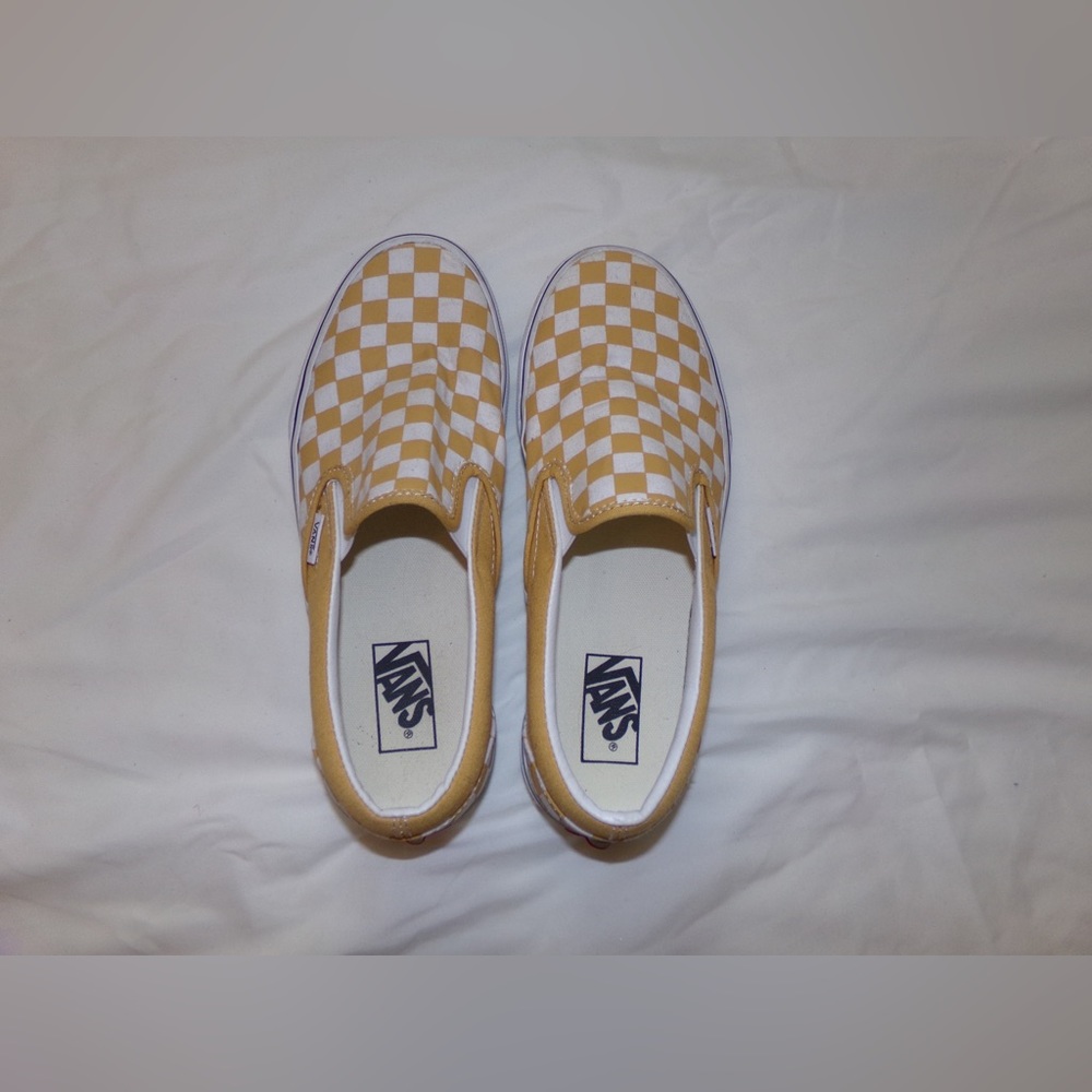Checkered vans sneakers!